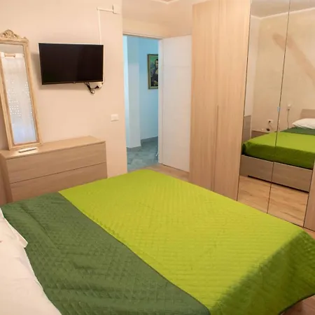 D'irene Apartment *